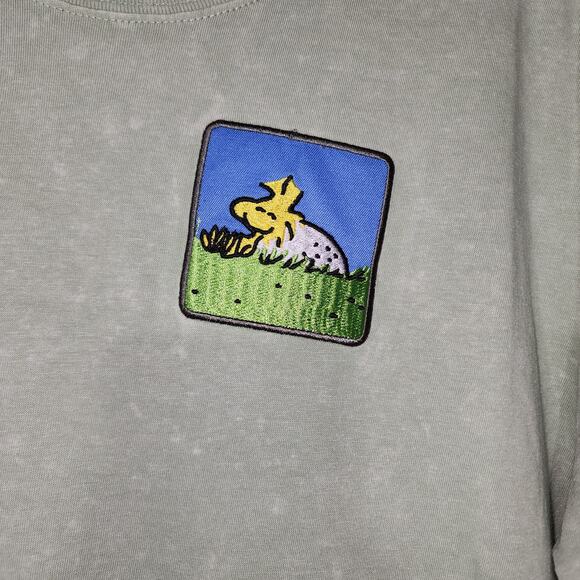 Snoopy and Woodstock men's medium green shirt - Picture 3 of 5